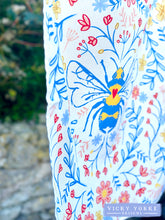 Load image into Gallery viewer, Cotton Tea Towel - Love Is In The Air - Bees