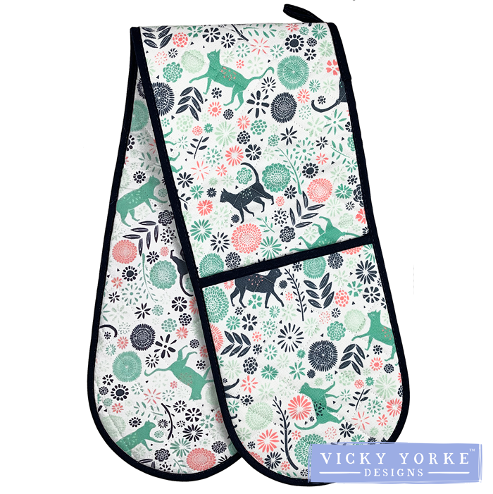 oven-gloves-cats